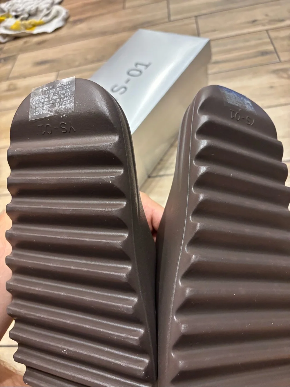 Brand New Yeezy Slide Chocolate YS-01 Size 11 Brown Foam Slide Sandals with Box